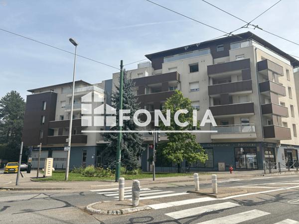 Location Parking 16 m² - LE VERLAINE Eybens 38320