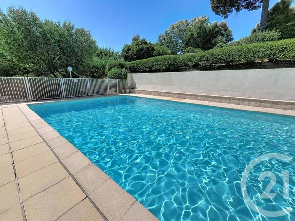 Appartement T2 à vendre  2 pièces - 46 m 2   CAVALAIRE SUR MER  - 83