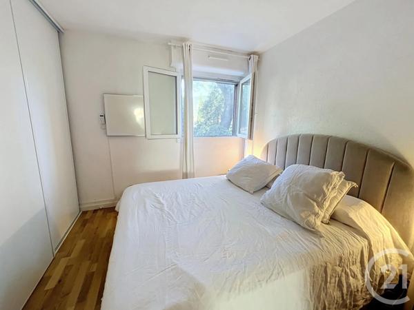 Appartement T2 à vendre  2 pièces - 46 m 2   CAVALAIRE SUR MER  - 83