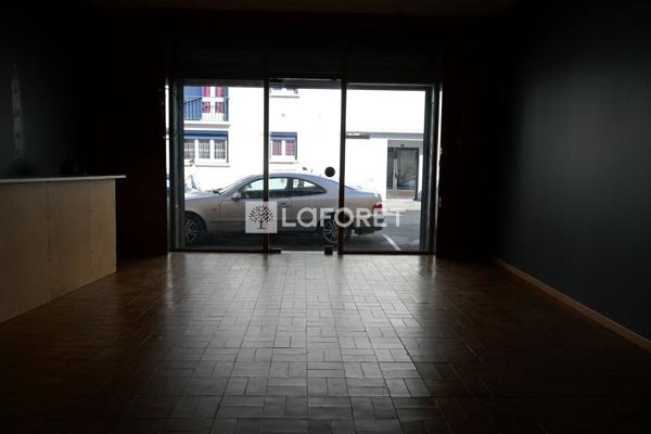 Location local commercial près de Tarbes - 2 pièce(s) - 50 m² - 550 € par mois