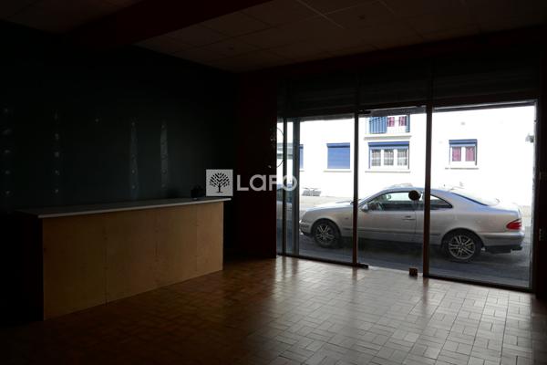 Location local commercial près de Tarbes - 2 pièce(s) - 50 m² - 550 € par mois