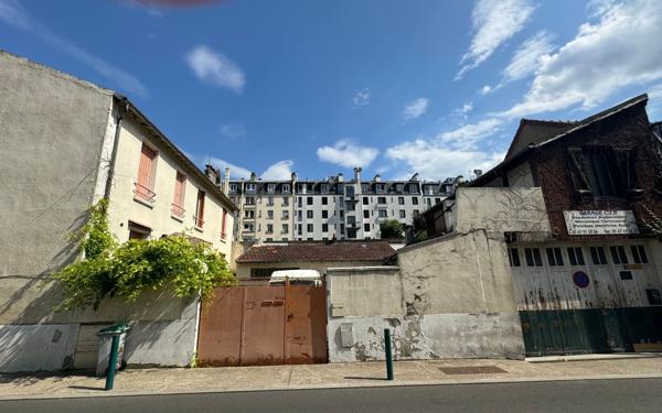 Immeuble à vendre    2 pièces •  Gennevilliers