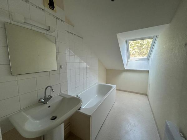 APPARTEMENT T2,  
Nantes 44200