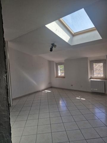 Appartement centre ville La Crau 3 pièce(s) 67.84 m2