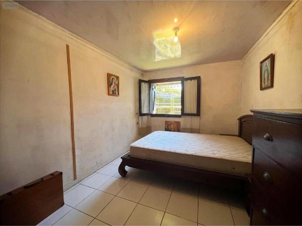 Maison individuelle à vendre à La-Montagne à la Réunion (97417), ref : 97405-1034231