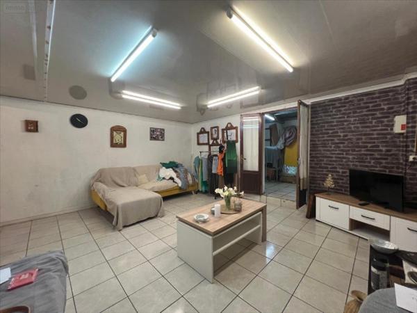 Maison individuelle à vendre à La-Montagne à la Réunion (97417), ref : 97405-1034231