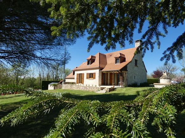Maison Nadaillac 7 pièce(s) 148 m2