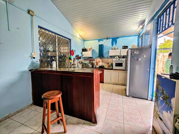 Maison familiale 4 Chambres plus T2 independant  !