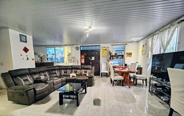 Maison familiale 4 Chambres plus T2 independant  !