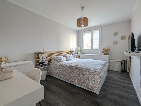 RIVE GAUCHE - Beau 3 pièces de 69 m2