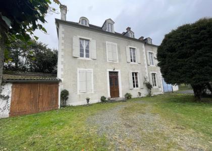 Maison - Proximite oloron-sainte-marie - Réf.:205352 MAISON DE 144 M² - 5 MN D'OLORON- JARDIN - GARAGE -