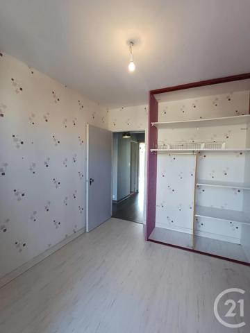 Appartement T3 à vendre  3 pièces - 73,74 m 2   RODEZ  - 12