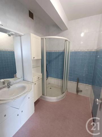 Appartement T3 à vendre  3 pièces - 73,74 m 2   RODEZ  - 12