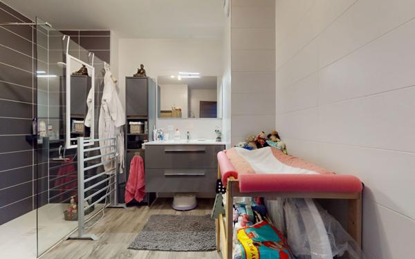 Appartement à vendre    2 pièces • 48,91 m2 Stuckange