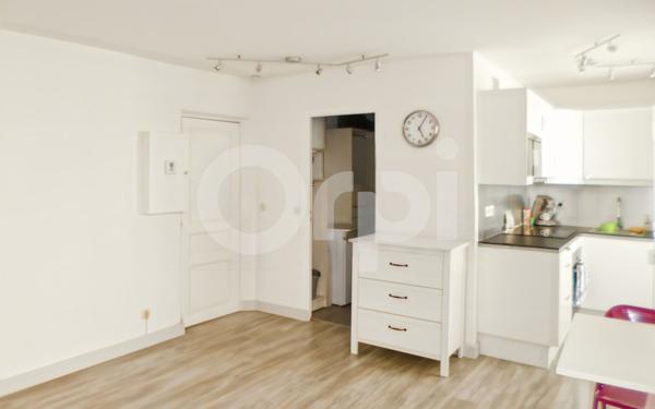 Appartement à louer    1 pièce • 26,60 m2 Senlis