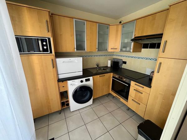 Appartement deux pièces, meublé + Parking - CERGY LE HAUT (44.38 m²)