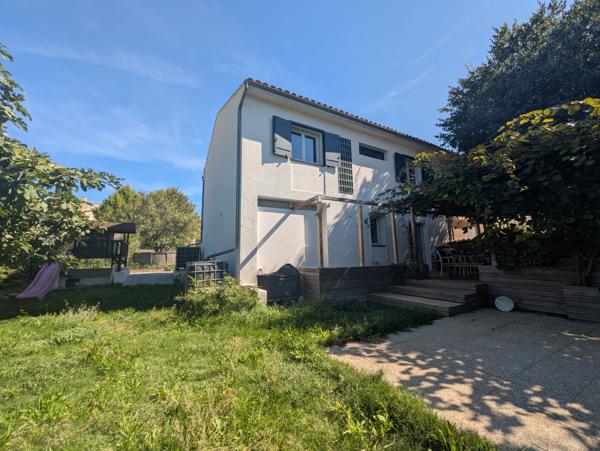 Meyrargues (13650) Maison familiale avec jardin et garage