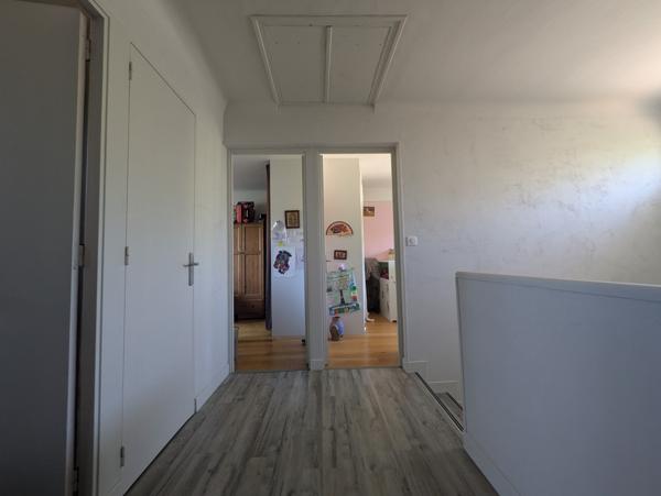 Meyrargues (13650) Maison familiale avec jardin et garage