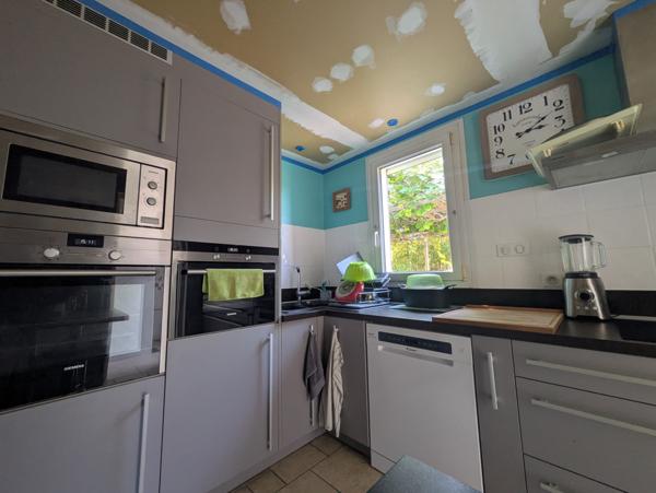 Meyrargues (13650) Maison familiale avec jardin et garage