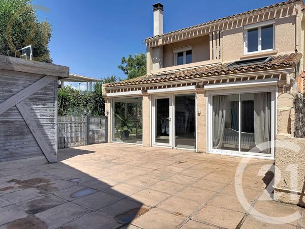 Maison à vendre  5 pièces - 126 m 2   FRONTIGNAN  - 34