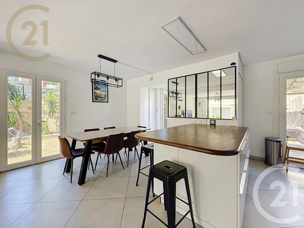 Maison à vendre  5 pièces - 126 m 2   FRONTIGNAN  - 34