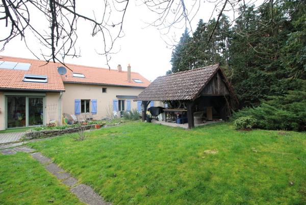 Sarralbe (57430) Charmante maison familiale 9 pièces 251 m²
