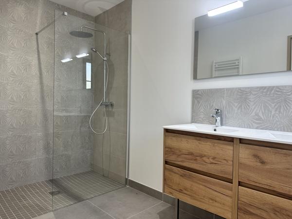 Maison récente à ANGOULINS