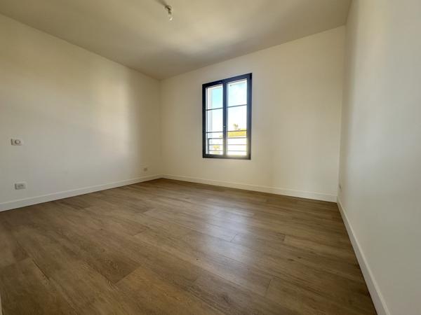 Maison récente à ANGOULINS