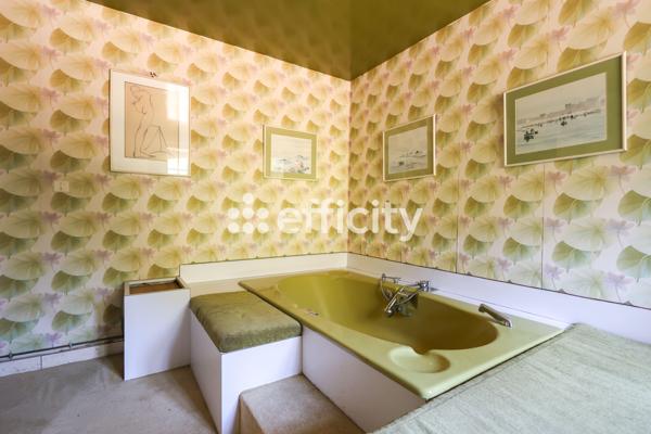 Maison
         9 pièces
        - 349 m² Bien prestige 588 000 € *