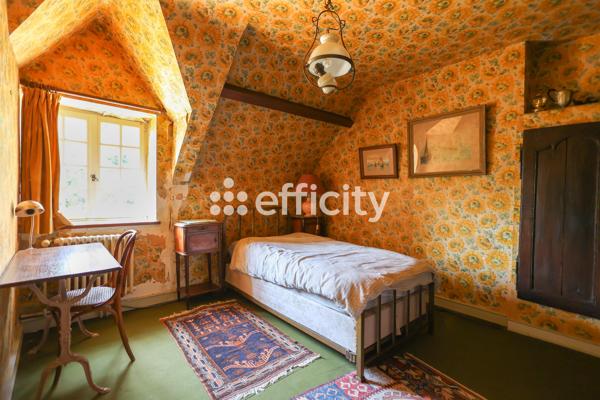 Maison
         9 pièces
        - 349 m² Bien prestige 588 000 € *