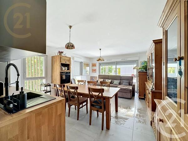 Appartement T3 à vendre  3 pièces - 63,80 m 2   MONTPELLIER  - 34