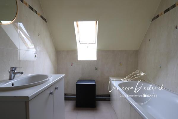 MAISON FAMILIALE 4 CHAMBRES AVEC JARDIN ET GARAGE