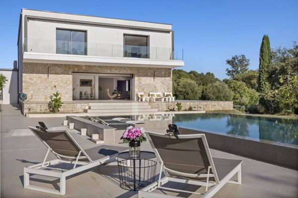 CO-EXCLUSIVITÉ - Villa contemporaine d’exception – Valbonne, au calme