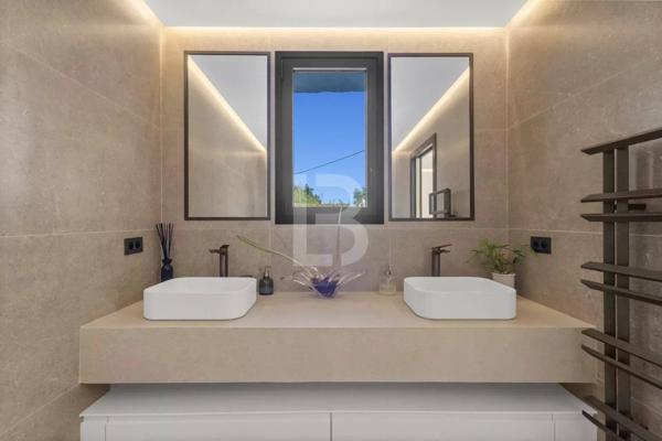 CO-EXCLUSIVITÉ - Villa contemporaine d’exception – Valbonne, au calme