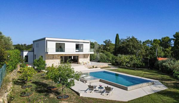 CO-EXCLUSIVITÉ - Villa contemporaine d’exception – Valbonne, au calme