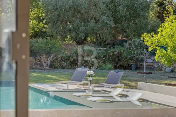 CO-EXCLUSIVITÉ - Villa contemporaine d’exception – Valbonne, au calme