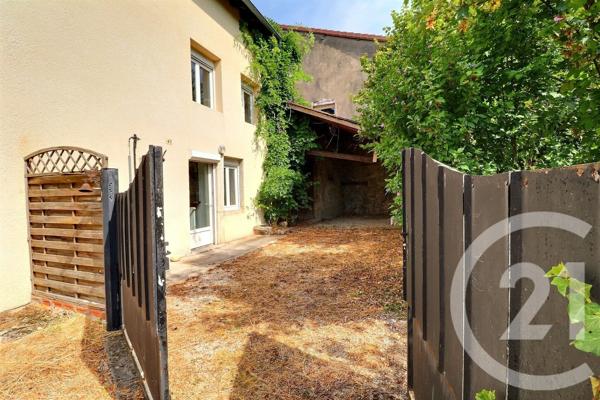 Maison à vendre  4 pièces - 80 m 2   LAGNIEU  - 01