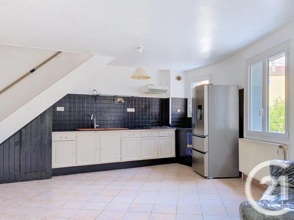 Maison à vendre  4 pièces - 80 m 2   LAGNIEU  - 01
