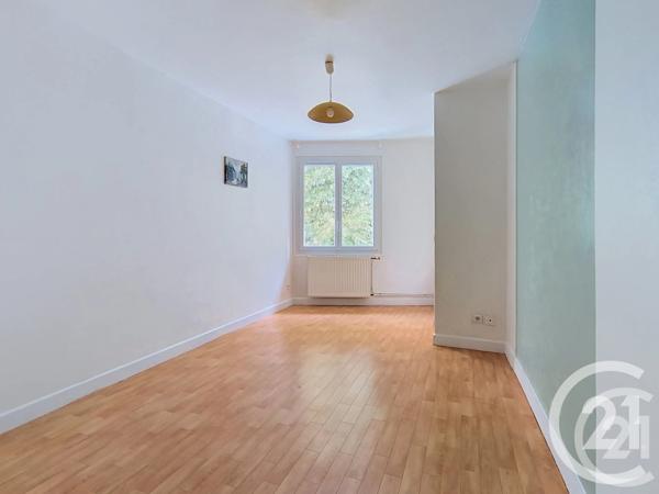 Maison à vendre  4 pièces - 80 m 2   LAGNIEU  - 01
