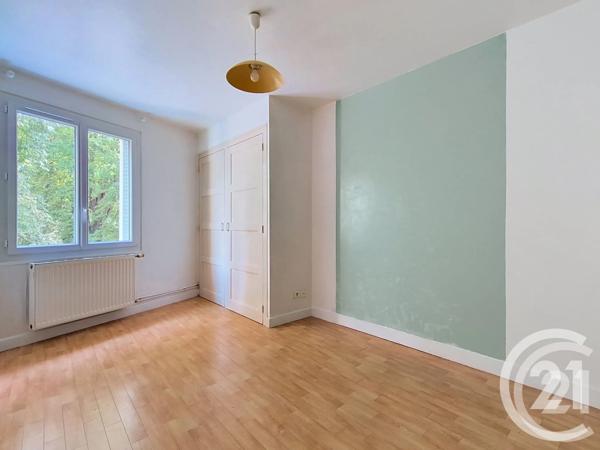 Maison à vendre  4 pièces - 80 m 2   LAGNIEU  - 01