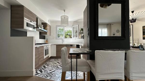 Villa de charme avec piscine à La Trompette La Rochelle