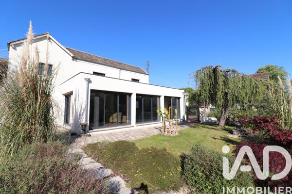 Maison à vendre 8 pièces 232,27 m² Moret-Loing-et-Orvanne