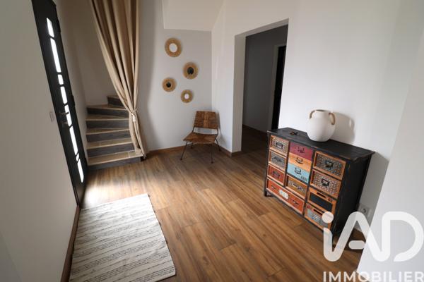 Maison à vendre 8 pièces 232,27 m² Moret-Loing-et-Orvanne
