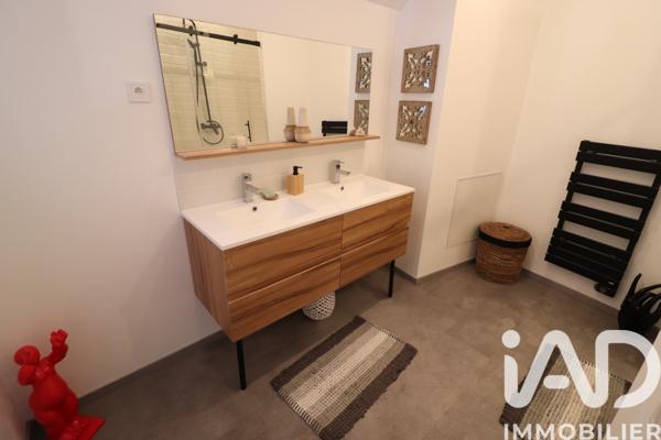 Maison à vendre 8 pièces 232,27 m² Moret-Loing-et-Orvanne