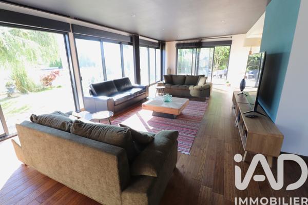 Maison à vendre 8 pièces 232,27 m² Moret-Loing-et-Orvanne