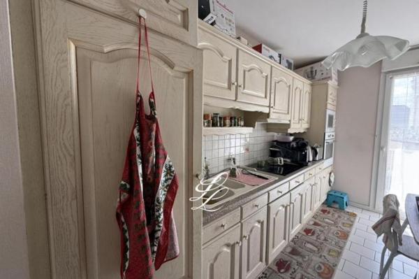 Location - Appartement 4 pièces 94 m 2 SABLE SUR SARTHE (72300)