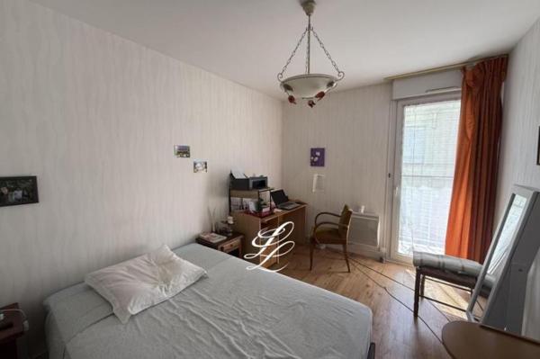 Location - Appartement 4 pièces 94 m 2 SABLE SUR SARTHE (72300)