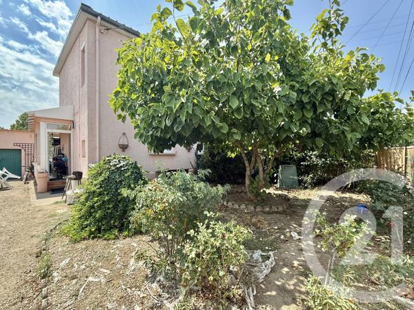 Maison à vendre  4 pièces - 81,06 m 2   YZEURE  - 03