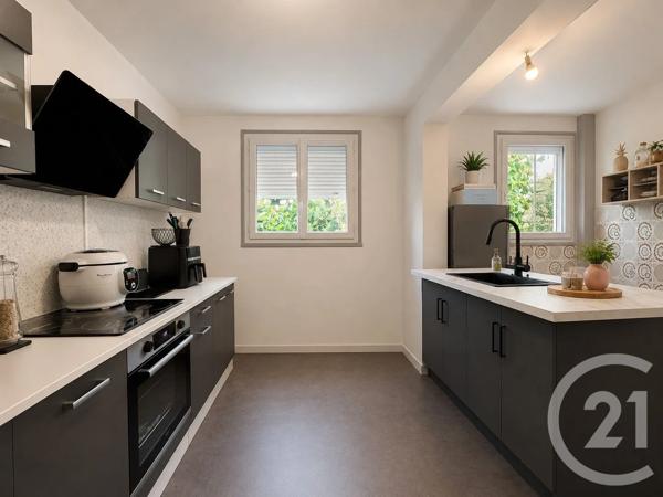 Maison à vendre  4 pièces - 81,06 m 2   YZEURE  - 03