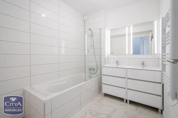 Appartement à vendre 3 pièces 77.41m² Sète (34200)
